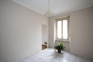3 locali via Pinelli  - Libero subito!