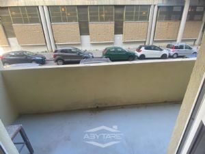 PRESSI PIAZZA CARDUCCI AMPIO 2 LOCALI