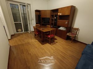PRESSI PIAZZA CARDUCCI AMPIO 2 LOCALI