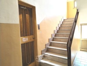 TRILOCALE CON DOPPIA ESPOSIZIONE