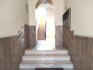 TRILOCALE CON DOPPIA ESPOSIZIONE