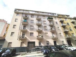 TRILOCALE CON DOPPIA ESPOSIZIONE