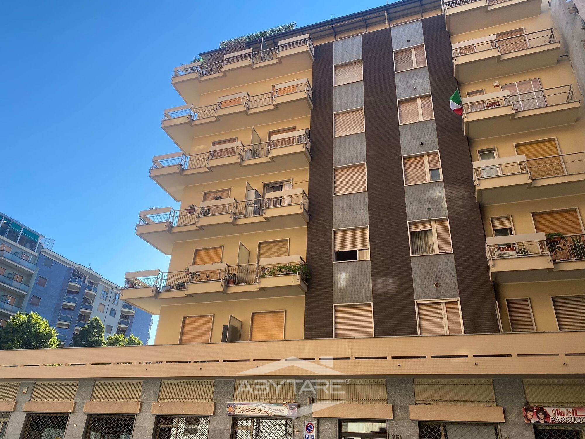 AMPIO 2 LOCALI