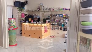 LOCALE COMMERCIALE IN VENDITA