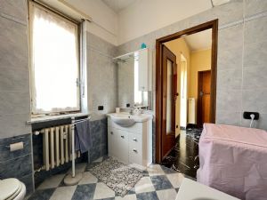 2 locali in vendita via Sauro Nichelino