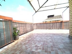 ATTICO DI 73 MQ CON TERRAZZO ANGOLARE DI 35 MQ C.A
