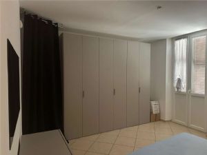 AFFITTASI BILOCALE RISTRUTTURATO