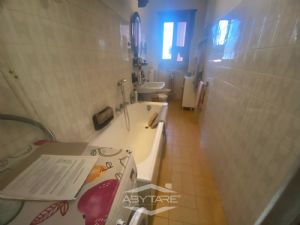 AMPIO 3 LOCALI IN CONTESTO SIGNORILE
