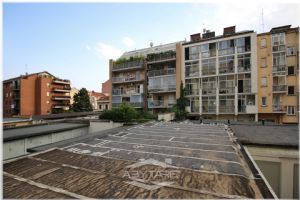 2 locali affittasi Torino via Poirino 6