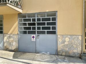 3 locali vendita Moncalieri Via Piave 5
