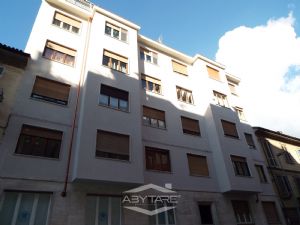 TRILOCALE COMPLETAMENTE RISTRUTTURATO IN LOCAZIONE