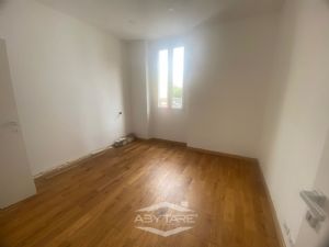RISTRUTTURATO A NUOVO 3 LOCALI