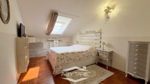 Casa semindipendente con giardino
