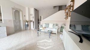 Casa semindipendente con giardino