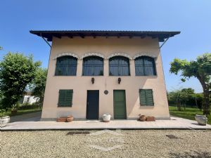casa indipendente - libera subito!