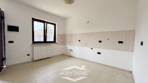 Casa indipendente su tre lati