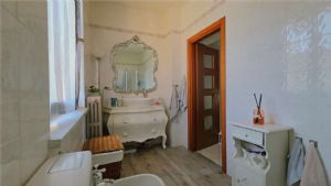 Cascina ristrutturata a pochi minuti da Asti con giardino