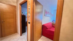 ZONA EST - 7 VANI CON BOX