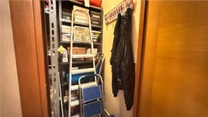ZONA EST - 7 VANI CON BOX
