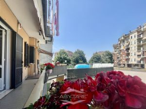 ampio appartamento con il terrazzo vendita Moncalieri Via Lagrange 8
