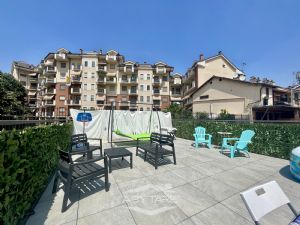 ampio appartamento con il terrazzo vendita Moncalieri Via Lagrange 8