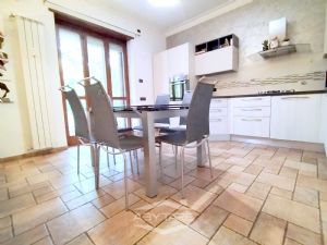 APPARTAMENTO DI 88 MQ CON DOPPI SERVIZI RISTRUTTURATO !