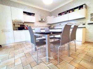 APPARTAMENTO DI 88 MQ CON DOPPI SERVIZI RISTRUTTURATO !