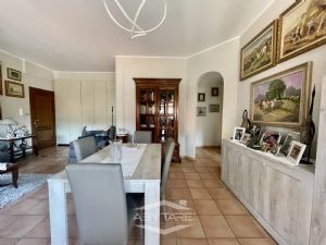 3 locali vendita Moncalieri Via del Ballo 15