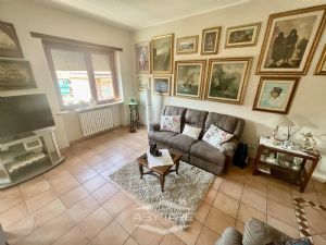 3 locali vendita Moncalieri Via del Ballo 15