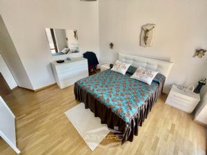 3 locali vendita Moncalieri Via del Ballo 15