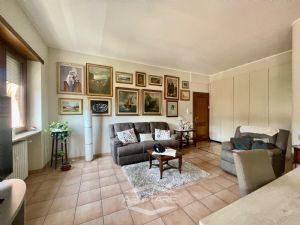 3 locali vendita Moncalieri Via del Ballo 15