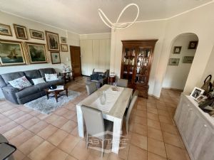 3 locali vendita Moncalieri Via del Ballo 15