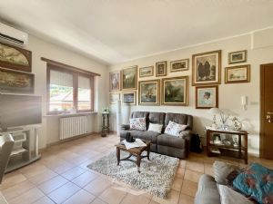 3 locali vendita Moncalieri Via del Ballo 15