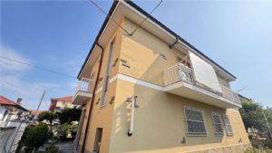 SAN FEDELE-VILLA BIFAMILIARE LIBERA SU 4 LATI