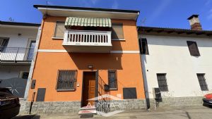 Casa semindipendente in vendita in Borgata Brassi