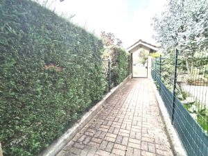 BILIVELLO CON GIARDINI PRIVATI E BOX AUTO
