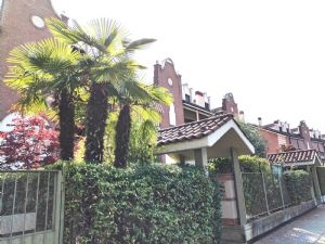 BILIVELLO CON GIARDINI PRIVATI E BOX AUTO