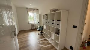 AMPIO 4 LOCALI COMPLETAMENTE RISTRUTTURATO