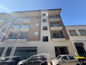 3 LOCALI IN LOCAZIONE IN RECENTE COSTRUZIONE