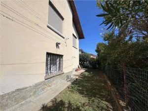 Prestigioso appartamento in villa – 230 mq con giardino, taverna e garage