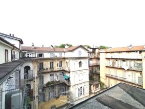 APPARTAMENTO DI 90 MQ TOTALMENTE RISTRUTTURATO