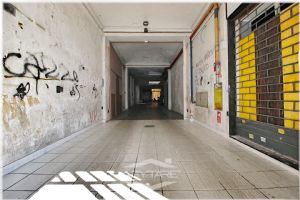 Box auto con ponte sollevatore – Fronte Giardini Montanaro!