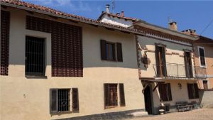 Madonna di Viatosto cascina da ristrutturare
