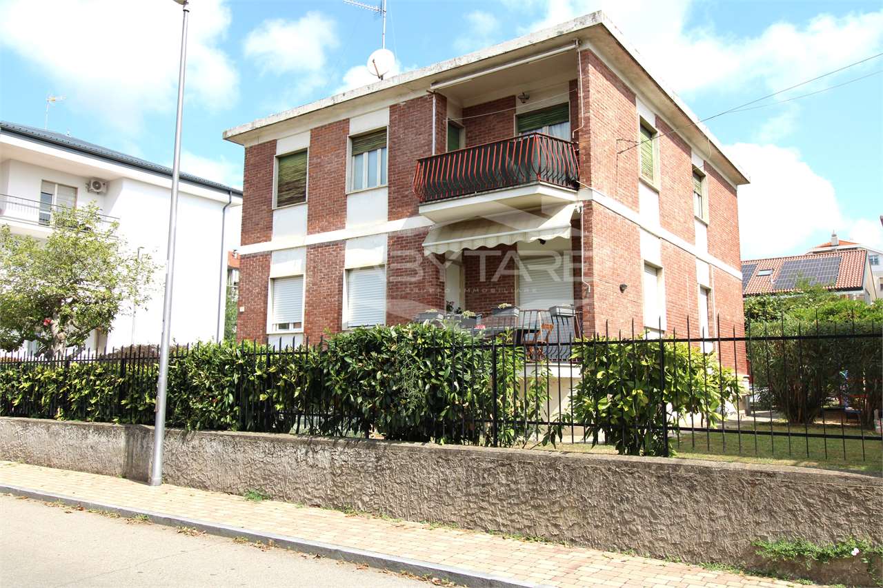 BEINASCO CENTRO APPARTAMENTO IN BIFAMILIARE