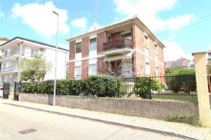 BEINASCO CENTRO APPARTAMENTO IN BIFAMILIARE