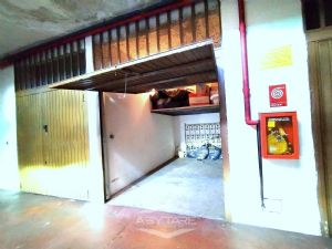 TRILOCALE CON VOLENDO BOX AUTO