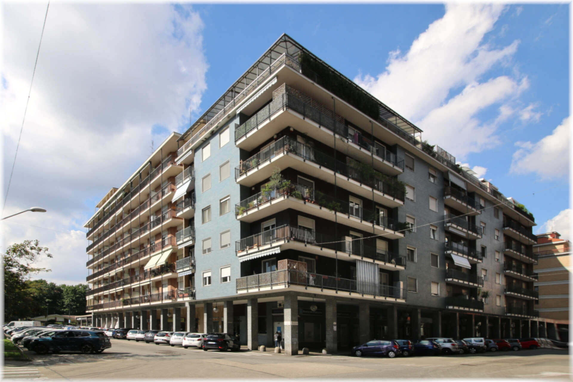 Torino Piazza Guala – 4 locali ristrutturato con doppi servizi e balconi luminosi