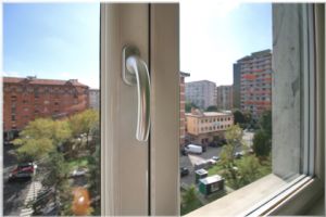 Torino Piazza Guala – 4 locali ristrutturato con doppi servizi e balconi luminosi