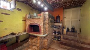 ROCCHETTA TANARO-RISTRUTTURATO ARREDATO