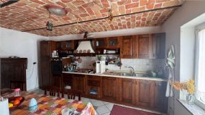 ROCCHETTA TANARO-RISTRUTTURATO ARREDATO